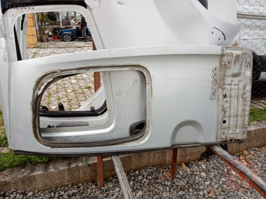 RENAULT KANGOO BAGAJ KAPAĞI