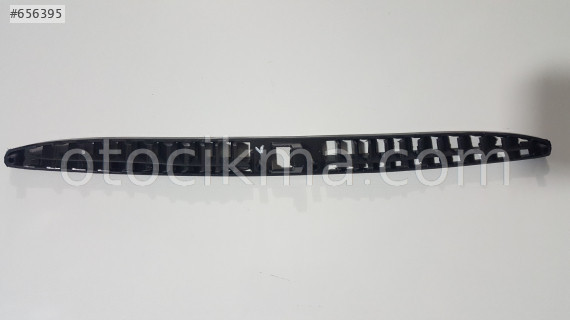 VOLKSWAGEN GOLF4 1998-2004 ÖN CAM HAVALANDIRMA İÇ DİFİZÖRÜ