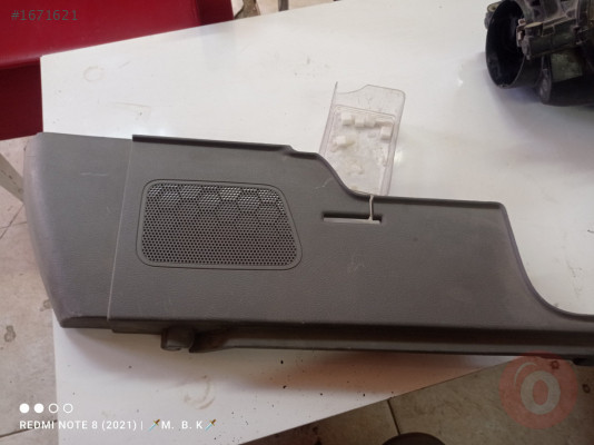 Caddy yükleme kapağı alt orj çıkma