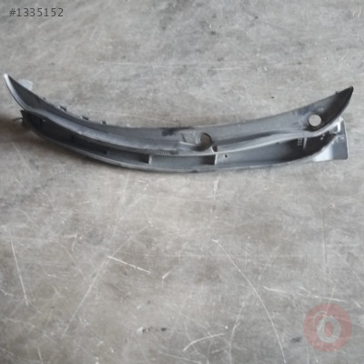 Hyundai Accent blue çıkma ön cam ızgarası 86151-1R000