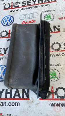51457034117 bmw 5 serisi E60 direksiyon kolonu üst kaplaması
