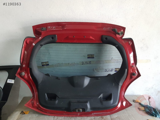 Peugeot 208 Bagaj döşemesi orjinal çıkma