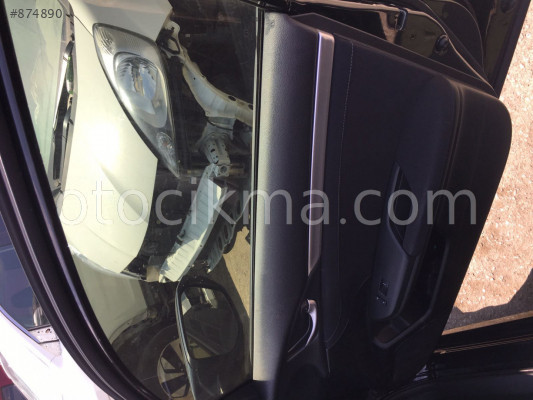 2018 HONDA CİVİC HATASIZ SAĞ KAPI DÖŞEMESİ.