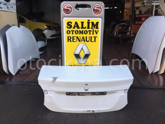 Renault symbol çıkma orjinal bagaj kapısı