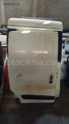 FİAT FİORİNO SAG SÜRGÜLÜ KAPI VE ÇIKMA ORJİNAL PARÇALAR