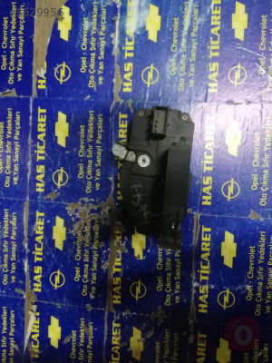 ORJİNAL ÇIKMA OPEL ASTRA H KAPI KİLİTLERİ