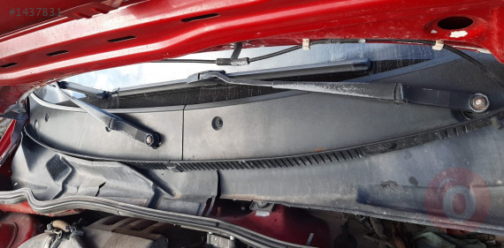 seat ibiza çıkma cam önü ızgarası