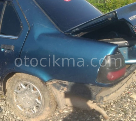 1997 model renault r19 1.4 çıkma sol arka çamurluk
