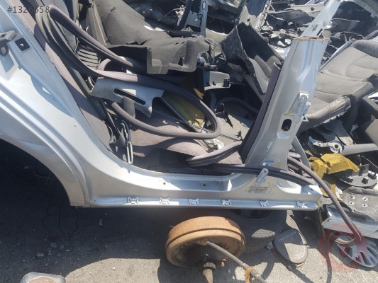 Mercedes W211 Sağ Marşbiyel Hatasız Orjinal Çıkma
