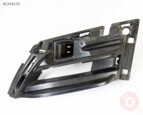 SKODA OCTAVİA 17-19 ÖN PANJUR ALT BRAKETİ SAĞ 5E0807724A