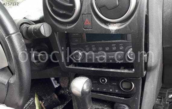 2011 NISSAN QASHQAİ ÇIKMA OTO TEYP.