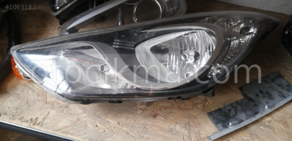 HYUNDAİ ELANTRA SOL ÖN FAR 2013 ÇIKMA PARÇA