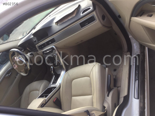VOLVO S80 KOMPLE ÇIKMA ÖN KAPI DÖŞEMESİ.