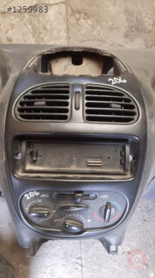peugeot 206 çıkma teyp çerçevesi difüzör