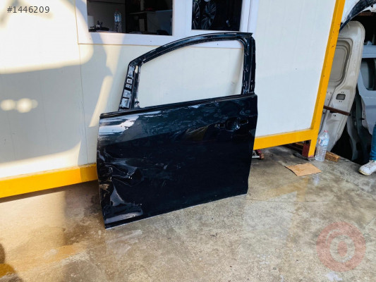 Opel astra j sol ön kapı siyah renk hasarlı parça