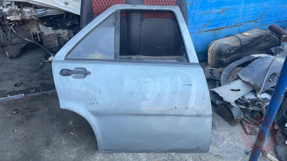 Tipo sağ arka kapı