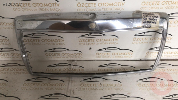 Mercedes E serisi  W123 ön panjur çerçevesi orjinal çıkma