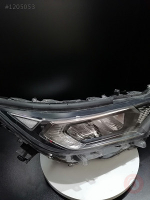 TOYOTA RAV4 HİBRİT SAĞ FAR