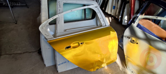 Fiat egea sağ arka kapı orjinal cikma