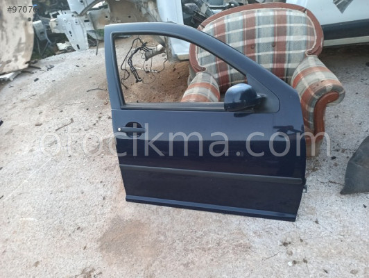 GOLF 4 SAĞ ÖN KAPI
