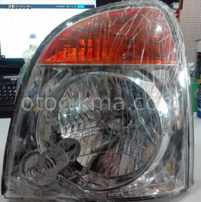 Hyundai H100 Kamyonet Sol Far 2004