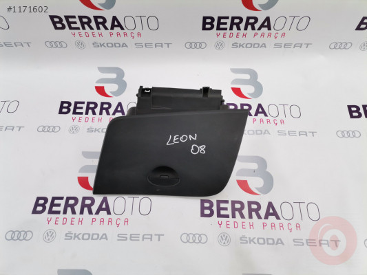 SEAT LEON TORPİDO KAPAĞI 1P1857103