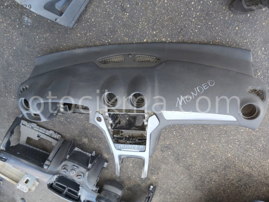 FORD MONDEO TORPİDO GÜÇMANLAR OTO