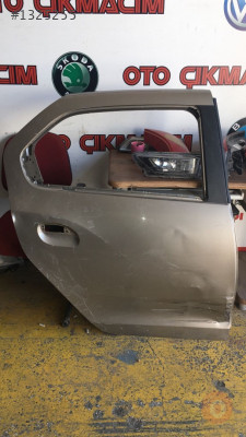 2014 clio sembol sağ arka kapı 1000 TL