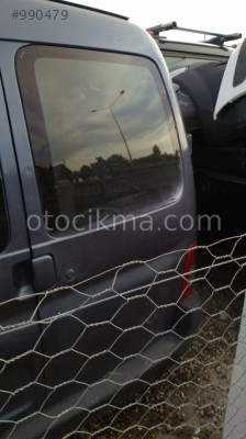2001 model peugeot partner 1.9 çıkma sağ bagaj kapağı