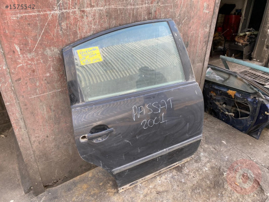 VOLKSWAGEN PASSAT SAĞ ARKA KAPI 1998-2004 MODEL ORJİNAL ÇIKM