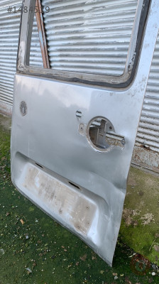 FİAT DOBLO ÇIKMA ORJİNAL ARKA BAGAJ KAPAĞI 2005