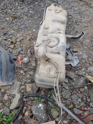 ford transit w184  yakıt deposu