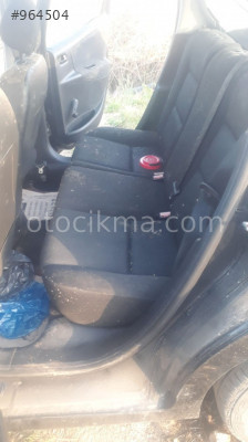 2009 model peugeot 207 1.4 benzinli çıkma arka takım koltuk