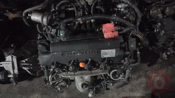 Honda  cıvık   2018    motor  hatasiz 12  km de  sıfir