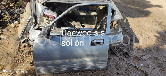 Daewoo super saloon sol ön kapı mevcuttur.