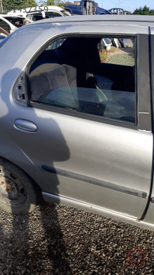 fiat siena çıkma sağ arka dolu kapı