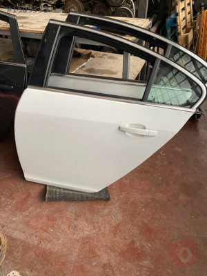 Opel insignia sol arka kapı çıkma