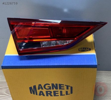 AUDİ A3 SEDAN 17-20 STOP LAMBASI SOL İÇ (LEDSİZ) 8V5945075