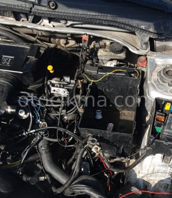 1998 model peugeot 306 1.8 benzinli çıkma motor içi tesisat