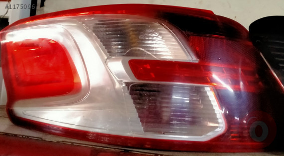 PEUGEOT 301 ARKA SAĞ STOP VE DİĞER TÜM PARÇALARI MEVCUT