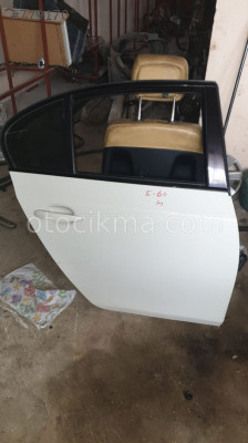 BMW E60 Sağ Arka Kapı Dolu Hatasız