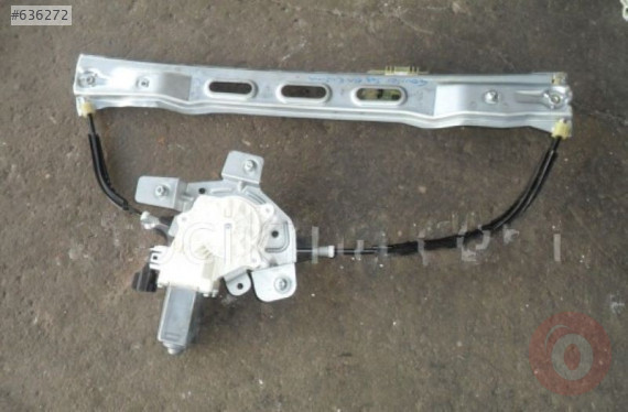 FORD COURİER ÖN SAĞ KAPI CAM KRİKOSU
