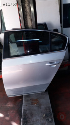 VOLKSWAGEN PASSAT 2014 ÇIKMA ORJİNAL SOL ARKA KAPI