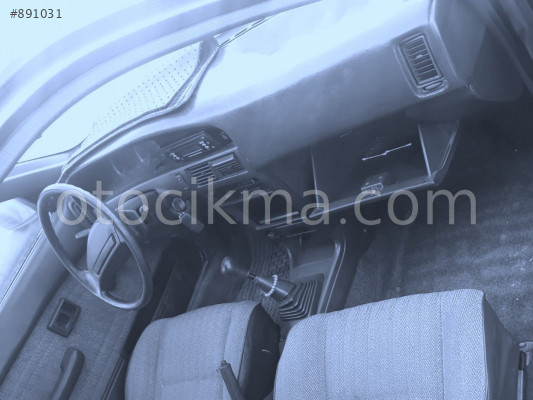 1992 TOYOTA COROLLA ÇIKMA GÖĞÜSLÜK TORPİDO.