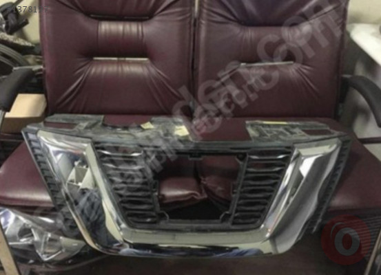 Nissan X Trail 2014-2019 Panjur Ön Çıkma Sökme Parça Orjinal