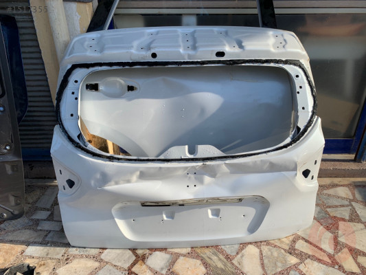 RENAULT CAPTUR ÇIKMA ORJİNAL ARKA BAGAJ KAPAĞI