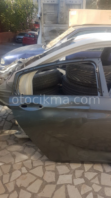 opel insignia b sağ arka kapı ve orjinal çıkma parçaları