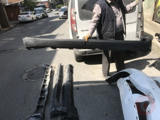 RENEGADE SAĞ MARŞBİYEL BAKALİTİ JEEP ORJİNAL ÇIKMA PARÇA