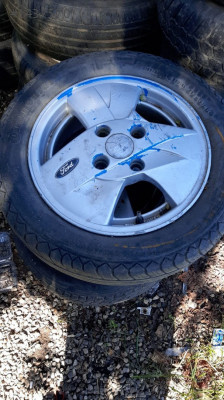 ford ka çıkma 14 inç takım çelik jant