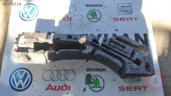 3G0012115H volkswagen passat b8 bagaj kriko yuvası